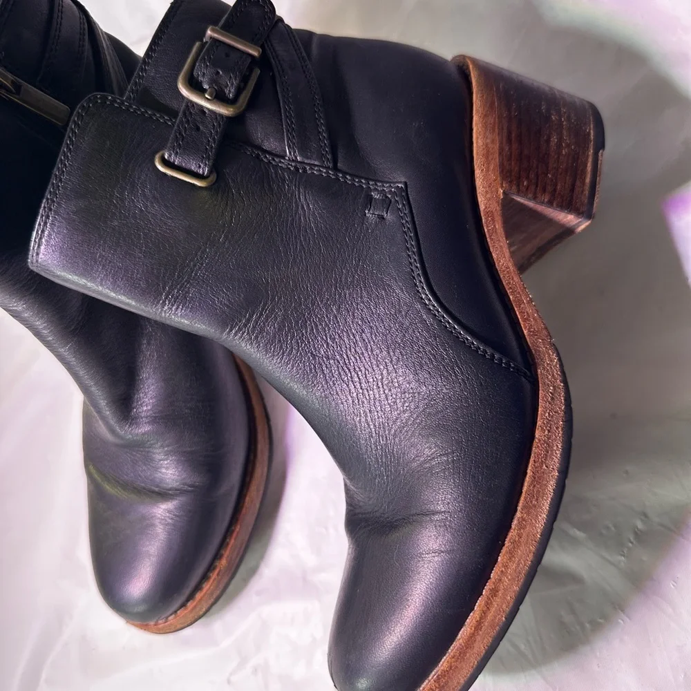 Women's Black Leather Ankle Boots